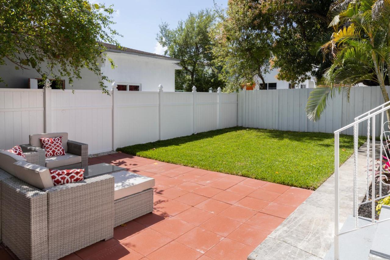 Beautiful Casita With King Bed And Private Patio Close To Calle 8, Mia Airport, Coral Gables ميامي المظهر الخارجي الصورة